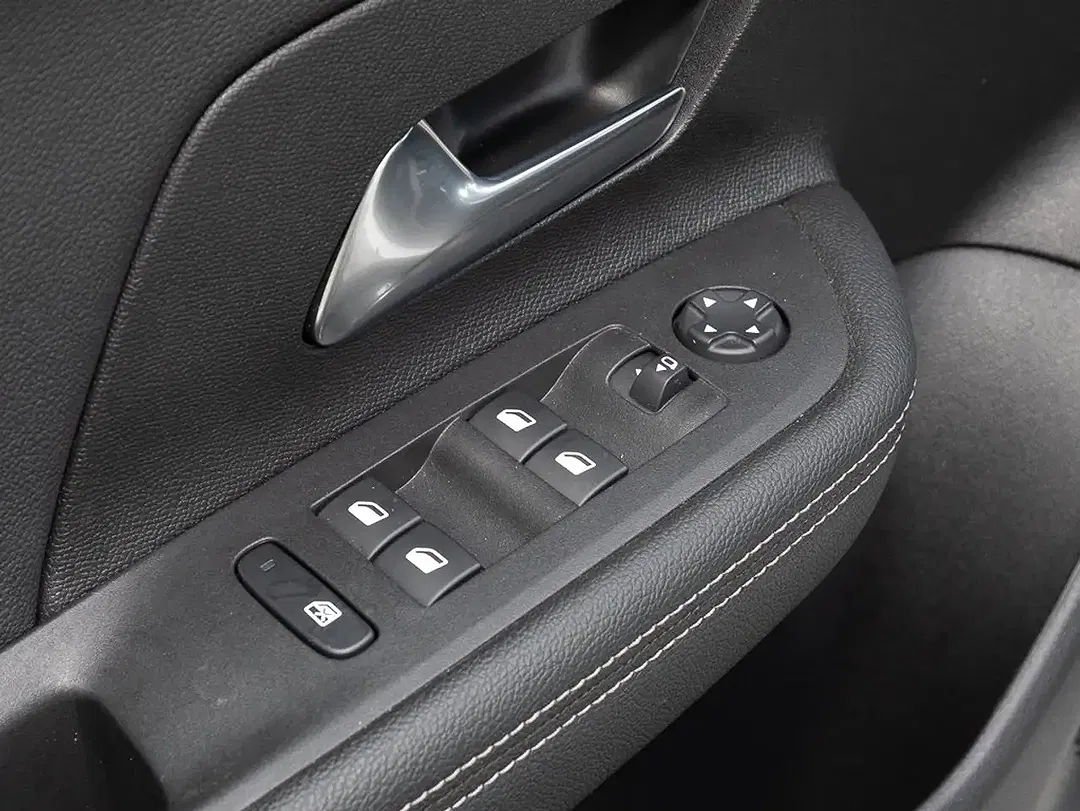Opel Mokka - Thumbnail 6