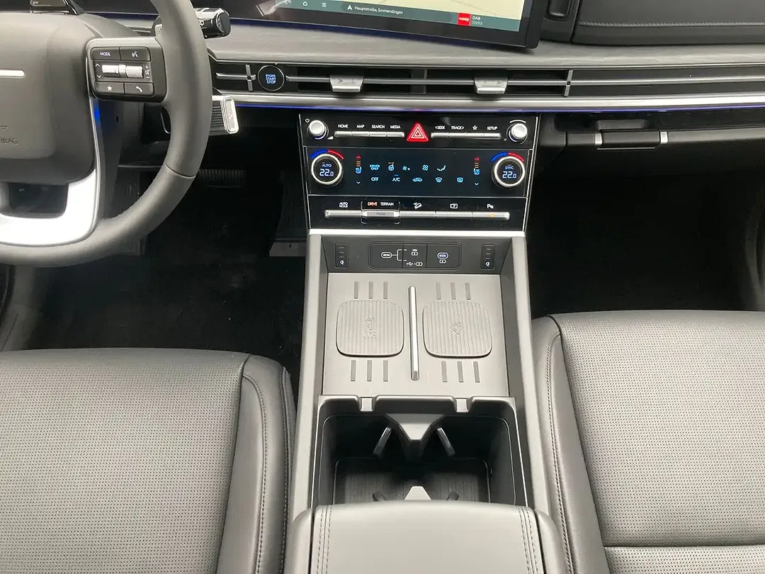 Hyundai SANTA FE - Thumbnail 12