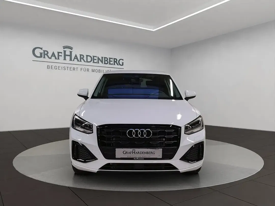 Audi Q2 - Thumbnail 8
