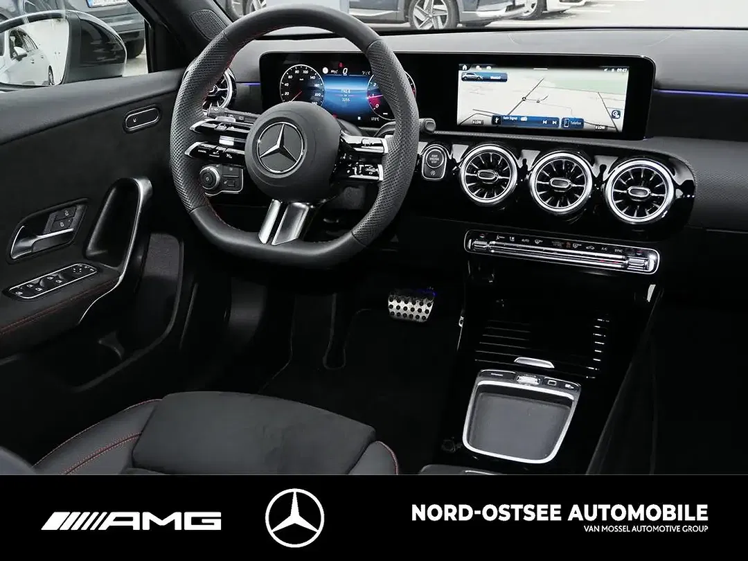 Mercedes-Benz A 200 - Thumbnail 9
