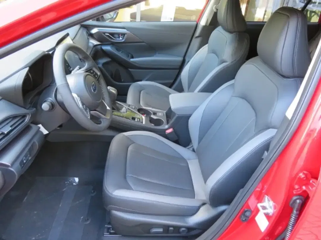 Subaru Impreza - Thumbnail 6