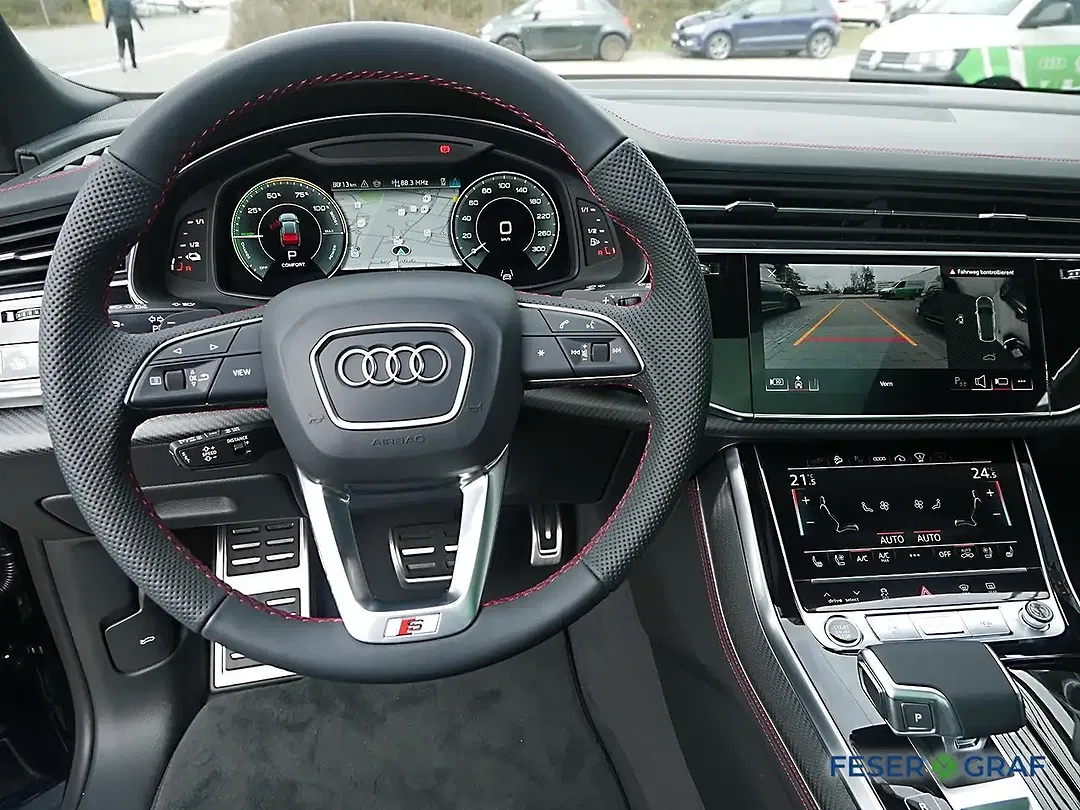 Audi Q8 - Thumbnail 4