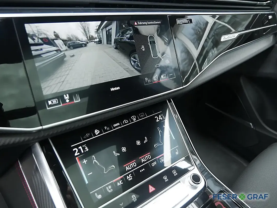 Audi Q8 - Thumbnail 9