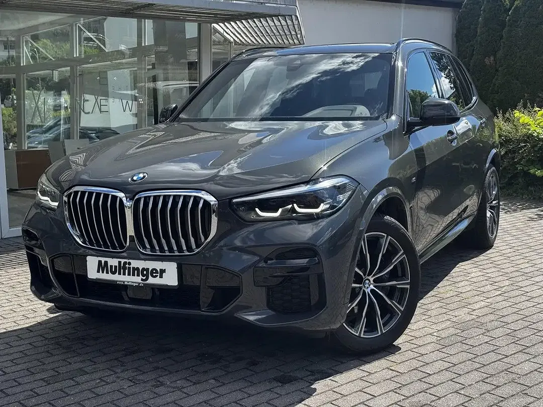 BMW X5 - Thumbnail 3