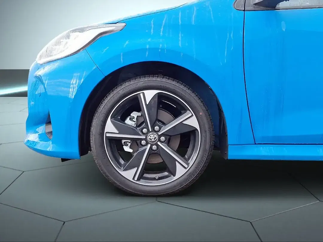 Toyota Yaris - Thumbnail 13