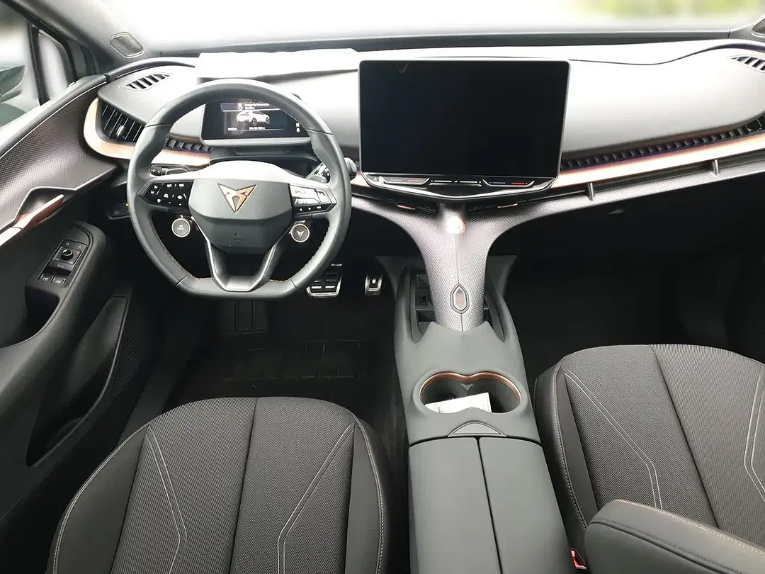 CUPRA Tavascan - Thumbnail 8