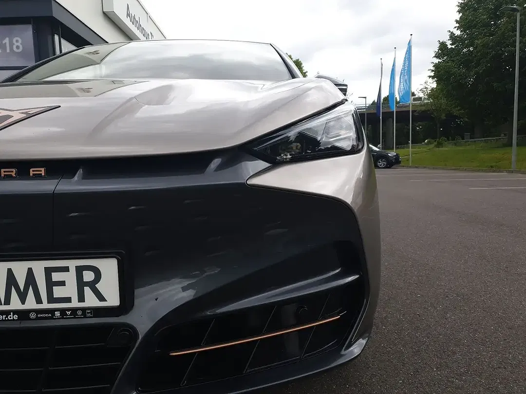 CUPRA Tavascan - Thumbnail 4