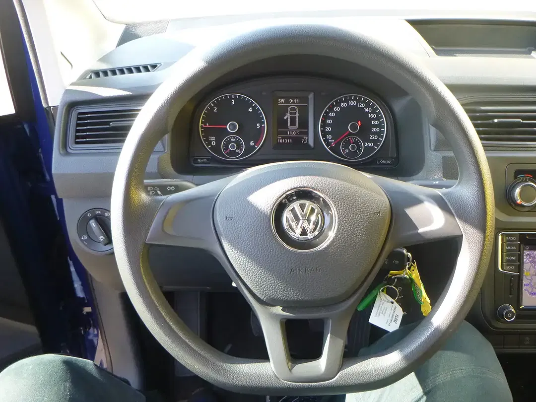 Volkswagen Caddy - Thumbnail 8