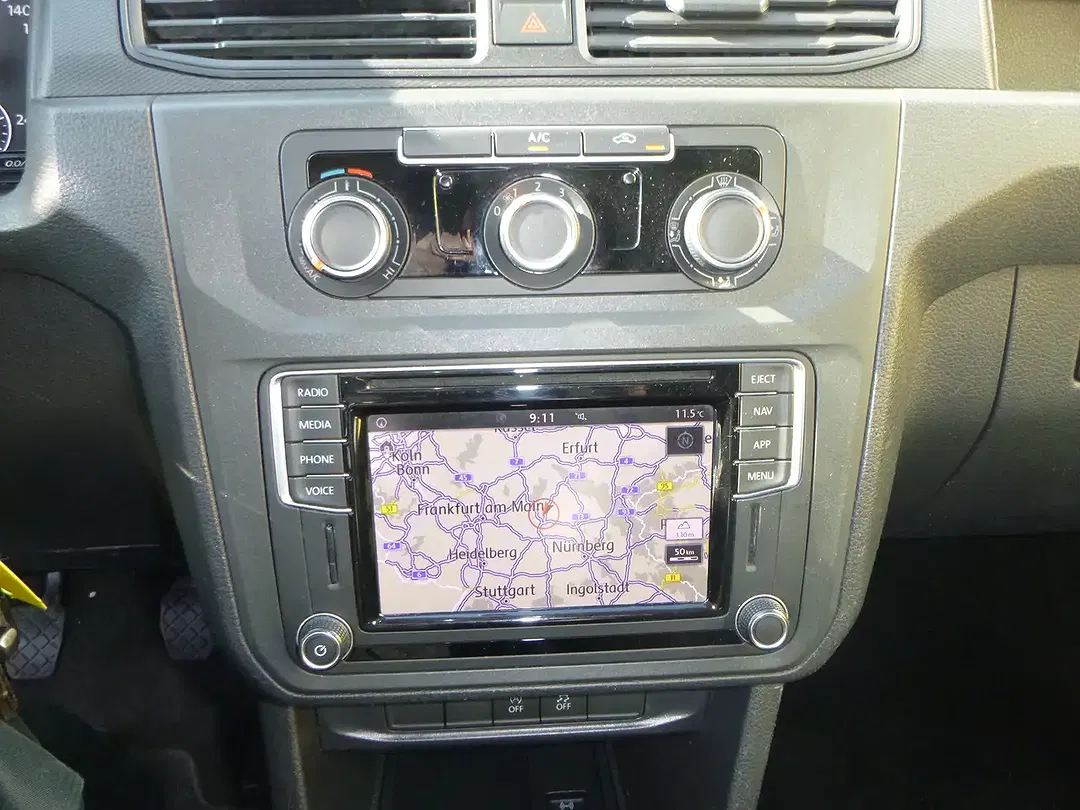 Volkswagen Caddy - Thumbnail 9