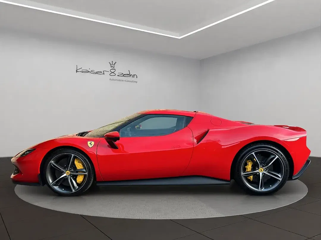 Ferrari 296 GTB - Thumbnail 2