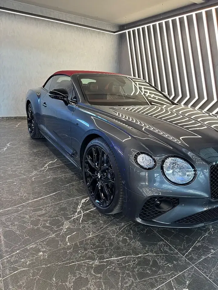 Bentley Continental GTC - Thumbnail 3