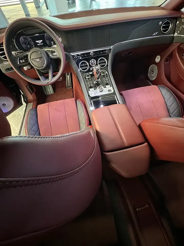 Bentley Continental GTC - Thumbnail 4