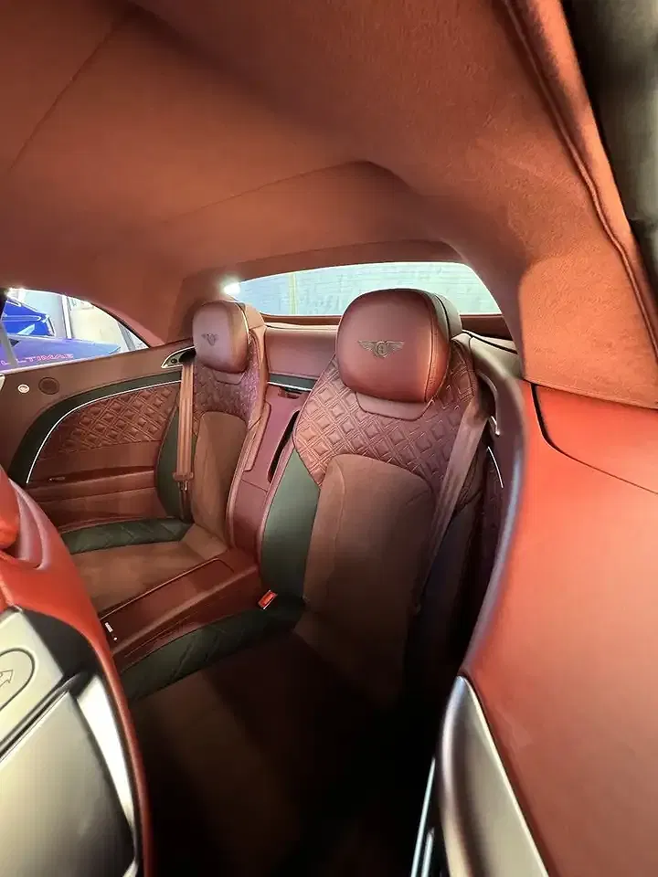 Bentley Continental GTC - Thumbnail 8