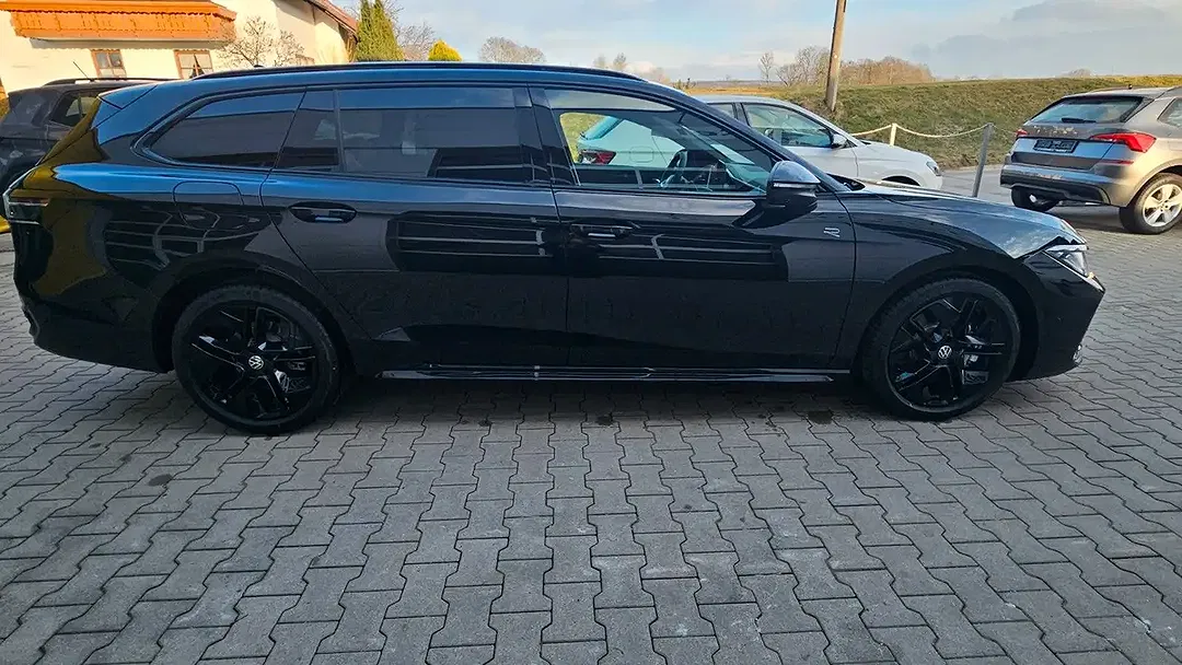 Volkswagen Passat Variant - Thumbnail 4