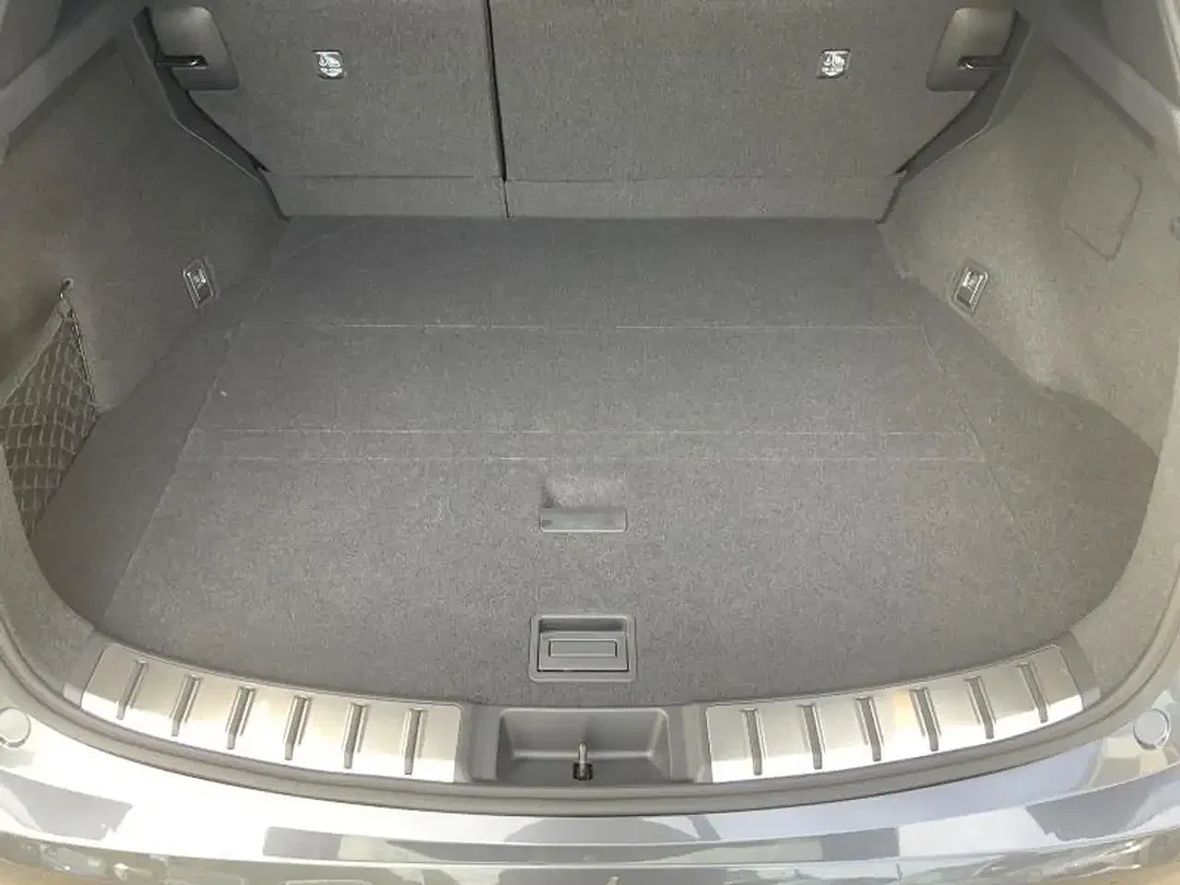 Lexus NX 450h+ - Thumbnail 6
