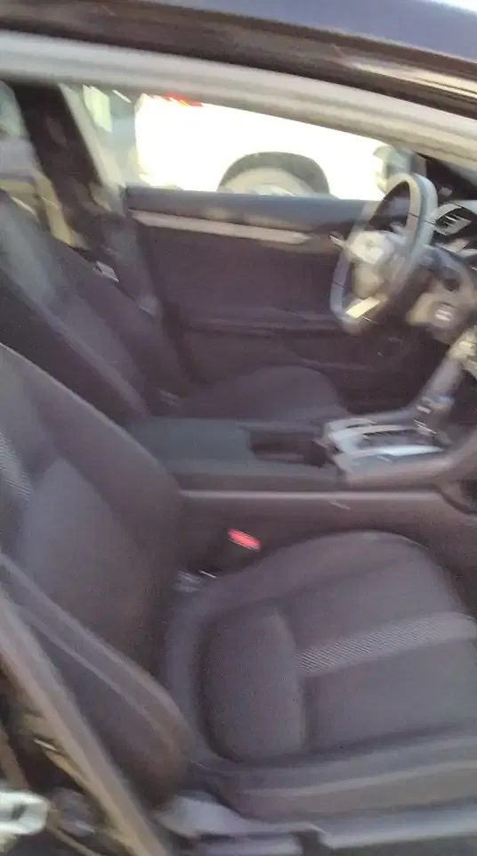 Honda Civic - Thumbnail 11