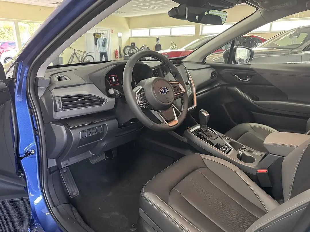 Subaru Crosstrek - Thumbnail 13