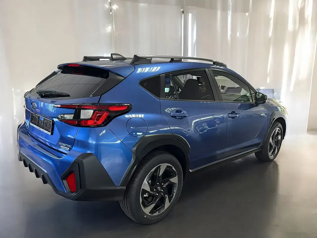 Subaru Crosstrek - Thumbnail 2