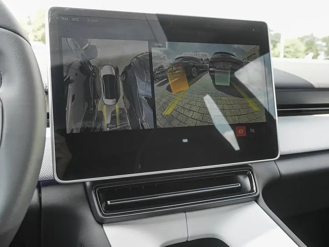 Polestar 4 - Thumbnail 10