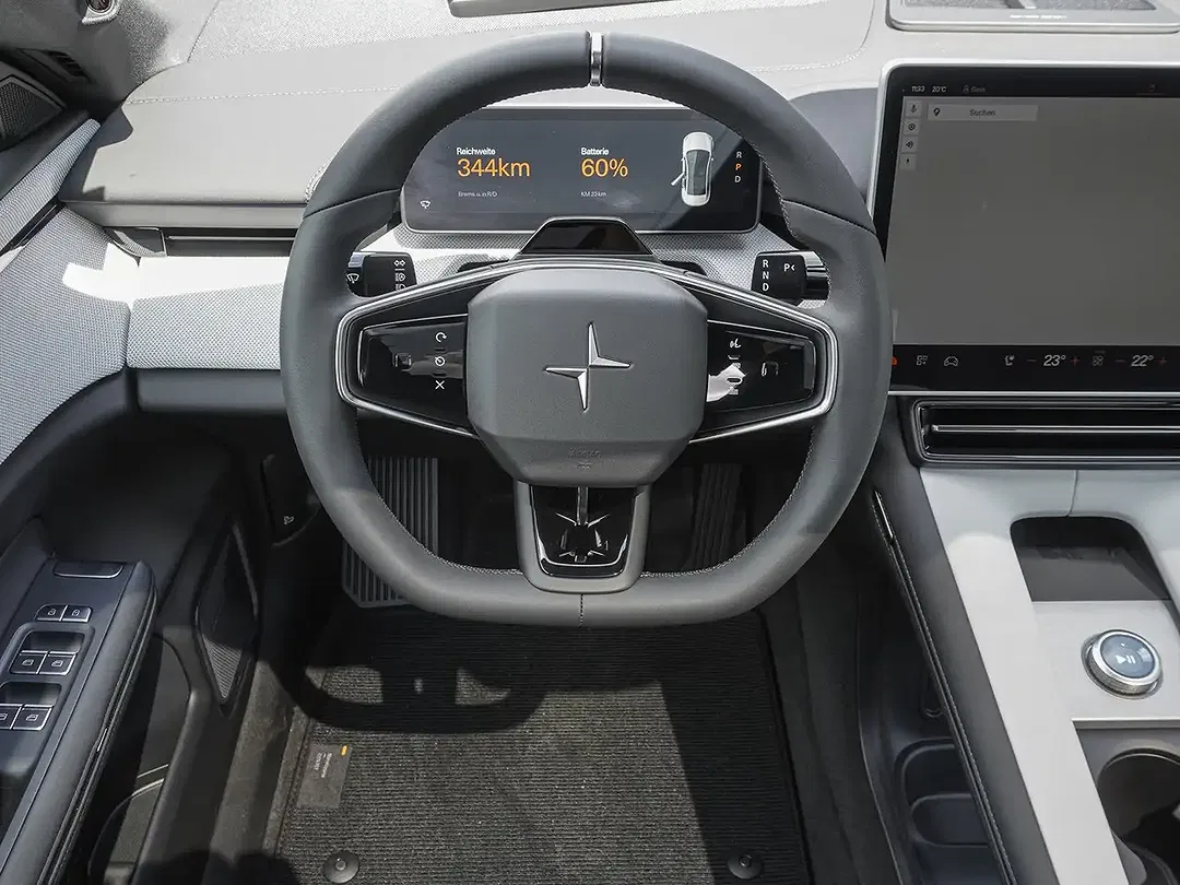 Polestar 4 - Thumbnail 11