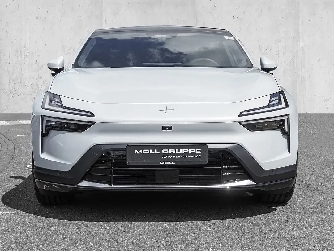 Polestar 4 - Thumbnail 2