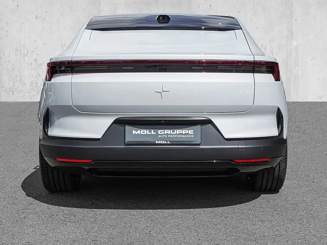 Polestar 4 - Thumbnail 5