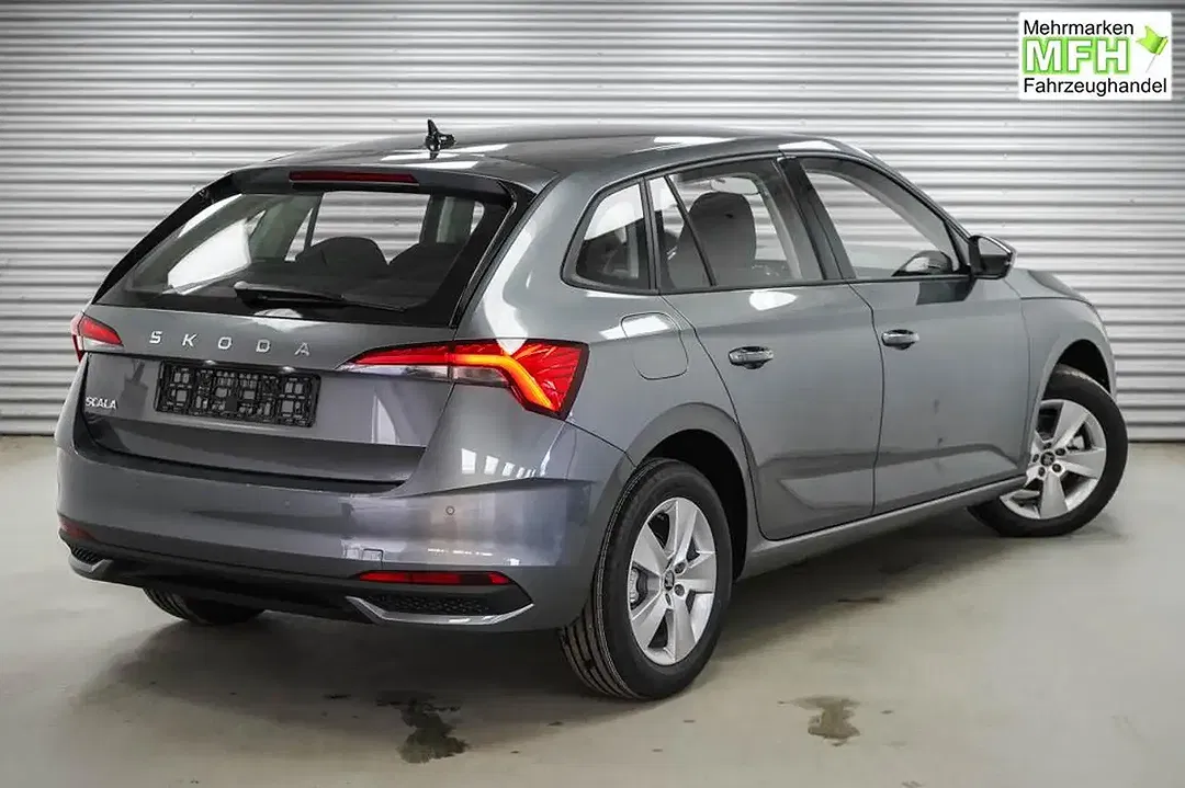 Skoda Scala - Thumbnail 3