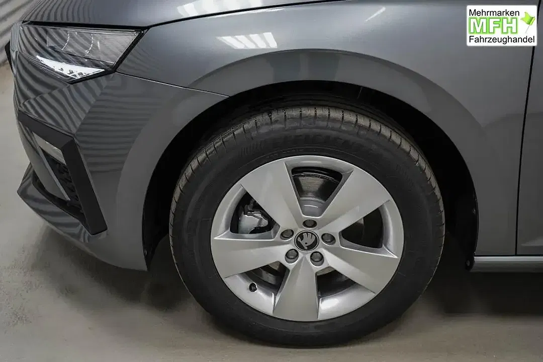 Skoda Scala - Thumbnail 5