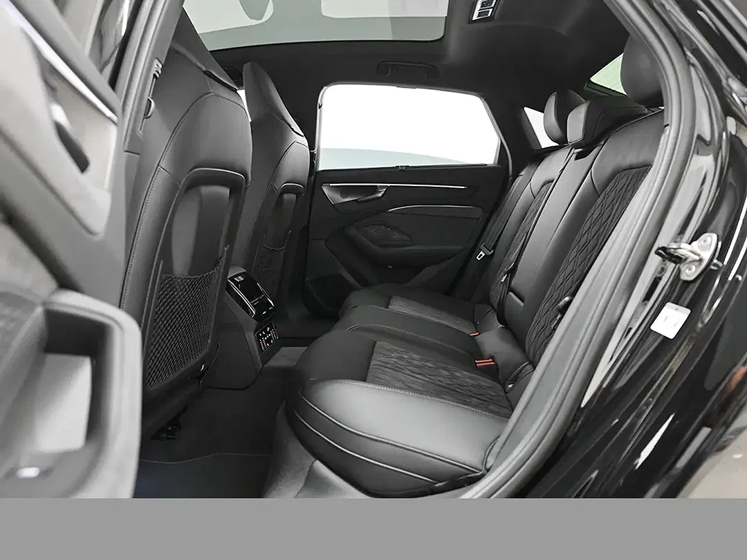 Audi A6 - Thumbnail 12