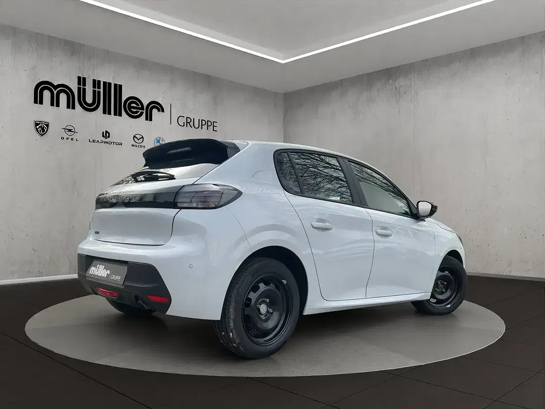Peugeot 208 - Thumbnail 2
