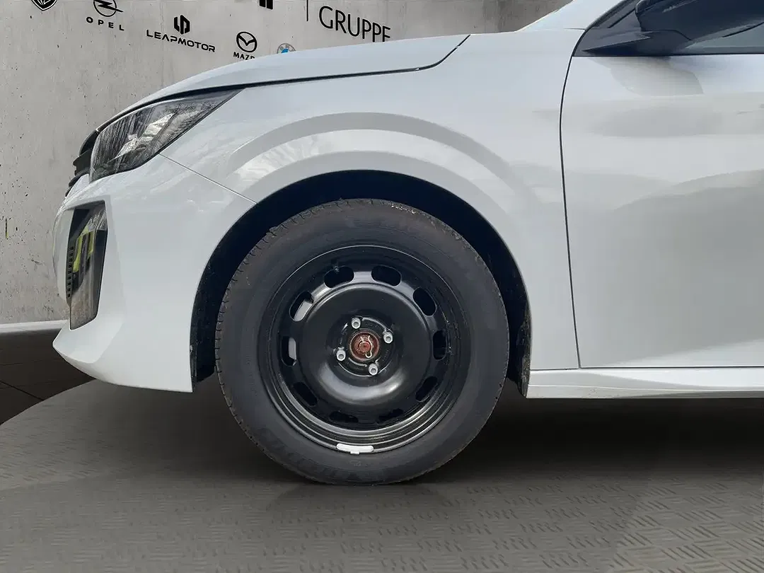 Peugeot 208 - Thumbnail 7