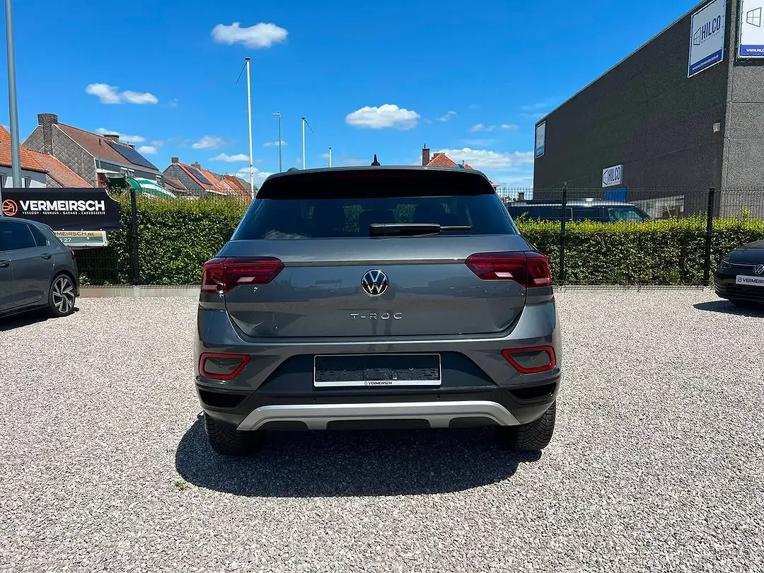 Volkswagen T-Roc - Thumbnail 6