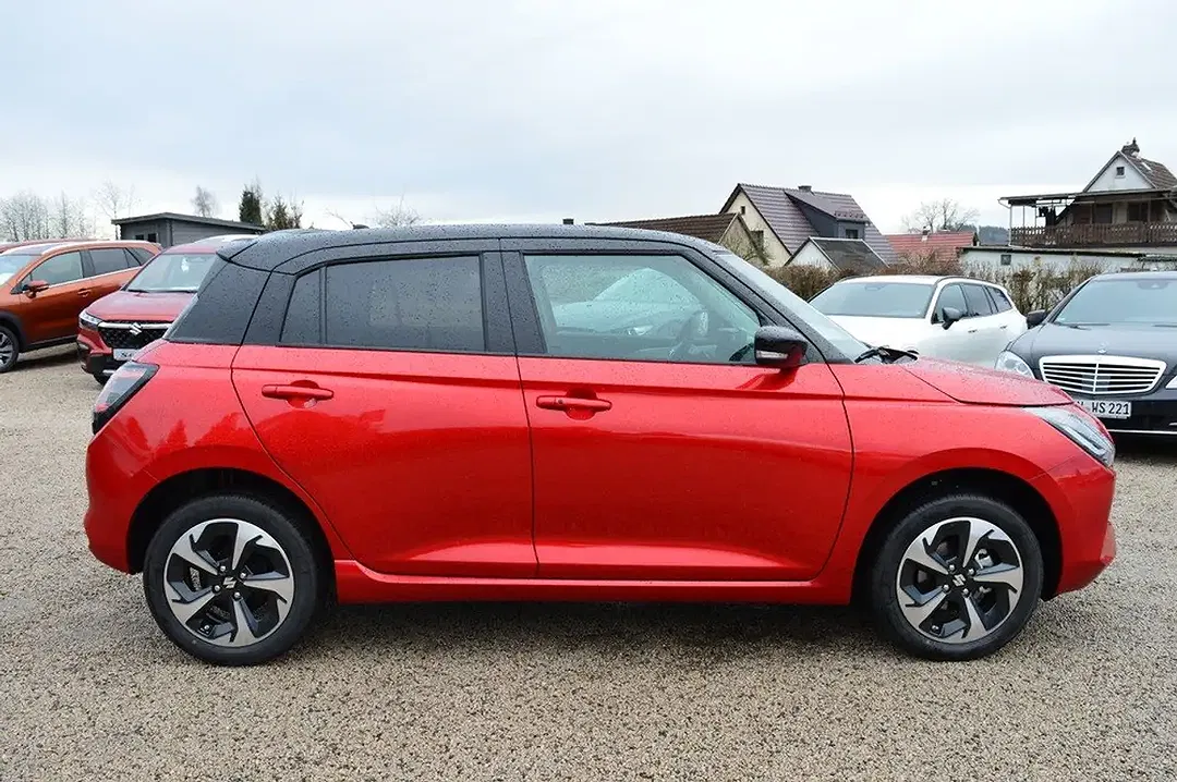 Suzuki Swift - Thumbnail 6