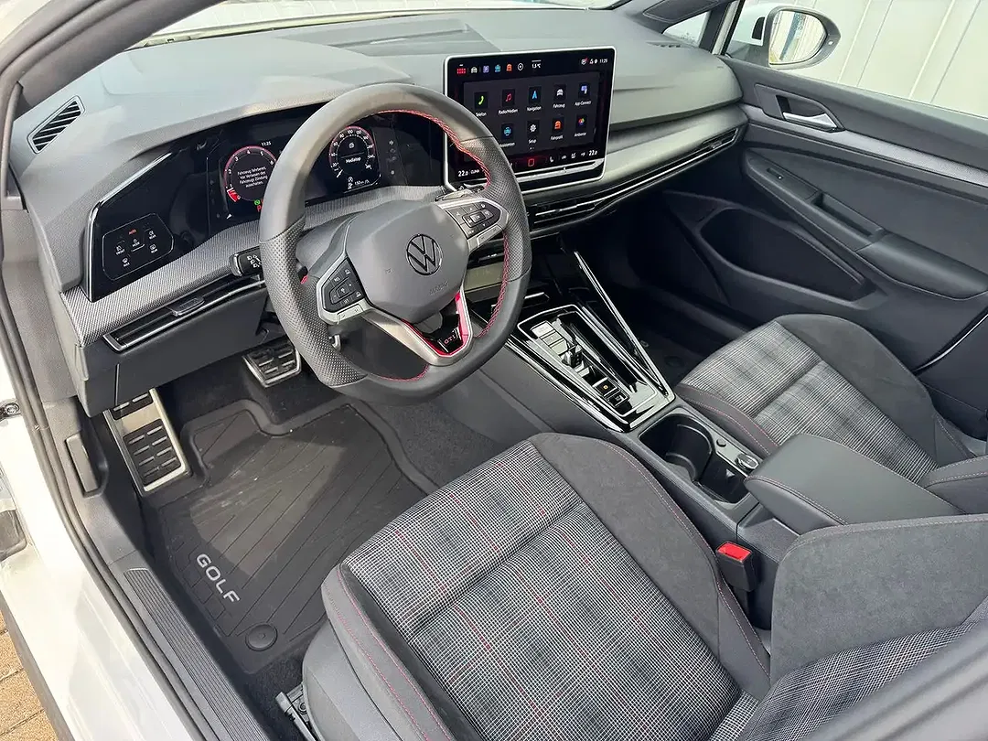 Volkswagen Golf GTI - Thumbnail 6