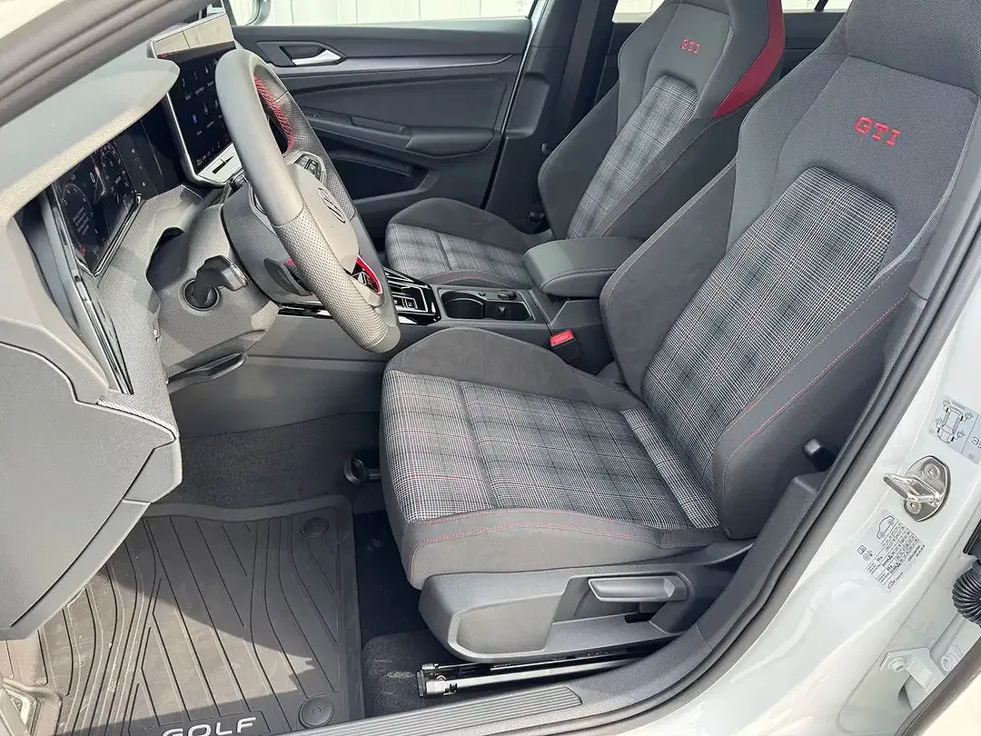 Volkswagen Golf GTI - Thumbnail 7