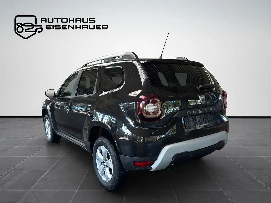 Dacia Duster - Thumbnail 3