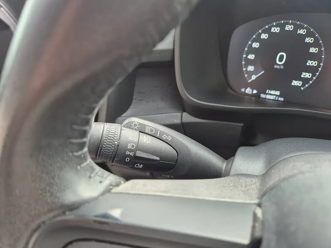 Volvo XC40 - Thumbnail 13