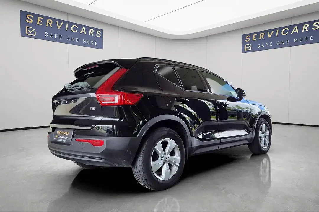 Volvo XC40 - Thumbnail 5
