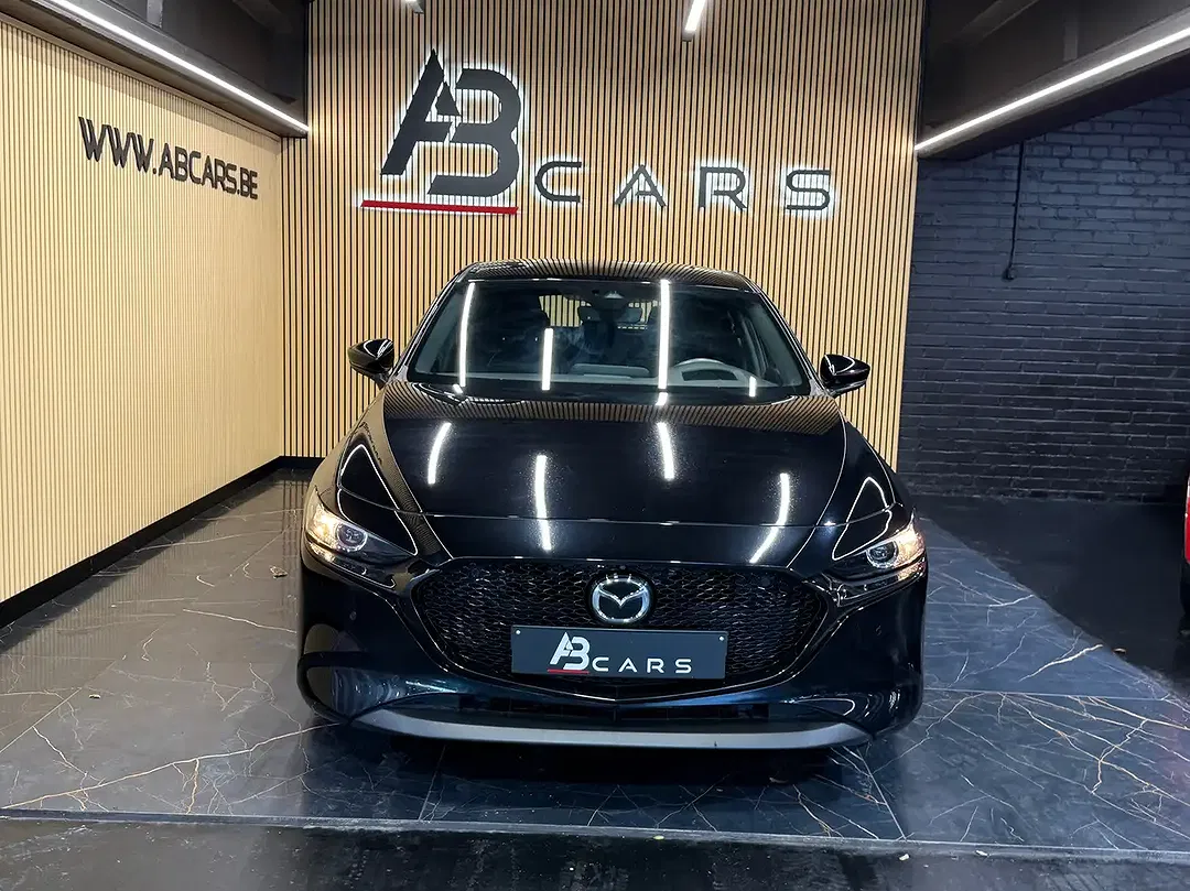Mazda 3 - Thumbnail 2
