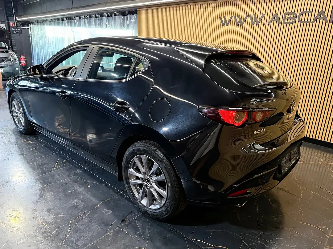 Mazda 3 - Thumbnail 6