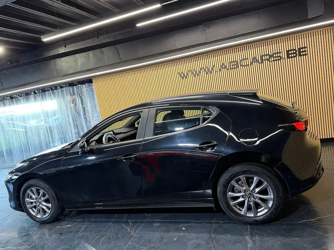 Mazda 3 - Thumbnail 7