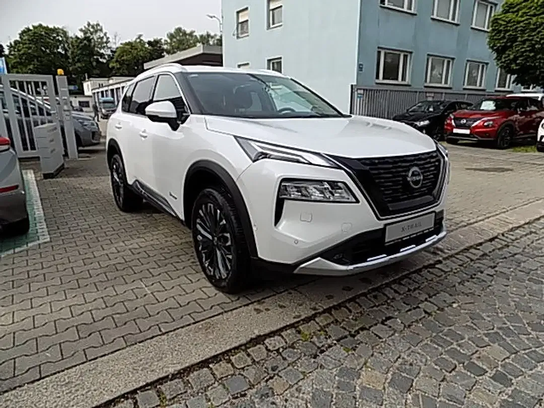 Nissan X-Trail - Thumbnail 3