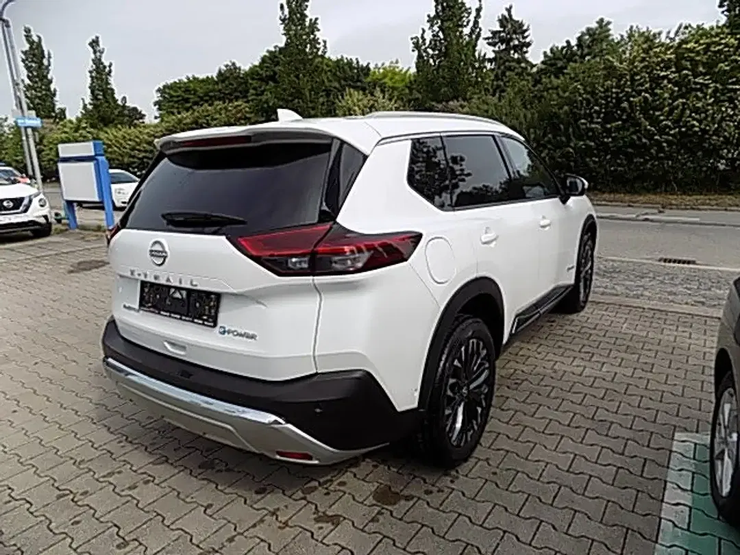 Nissan X-Trail - Thumbnail 4