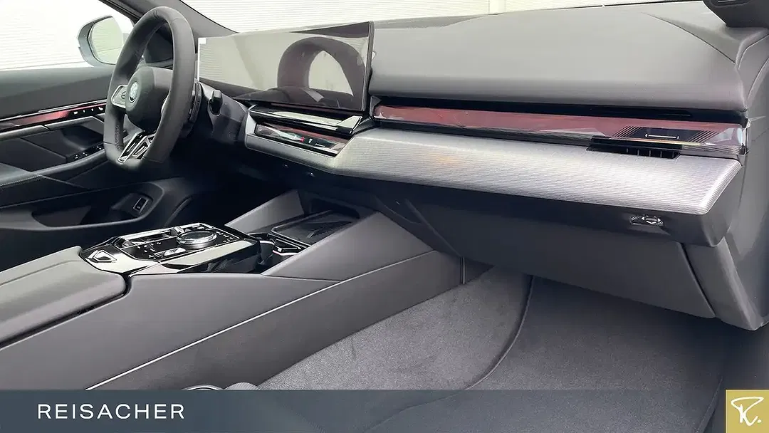 BMW 530 - Thumbnail 11