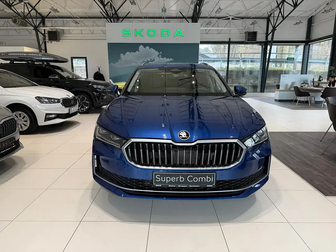Skoda Superb - Thumbnail 2