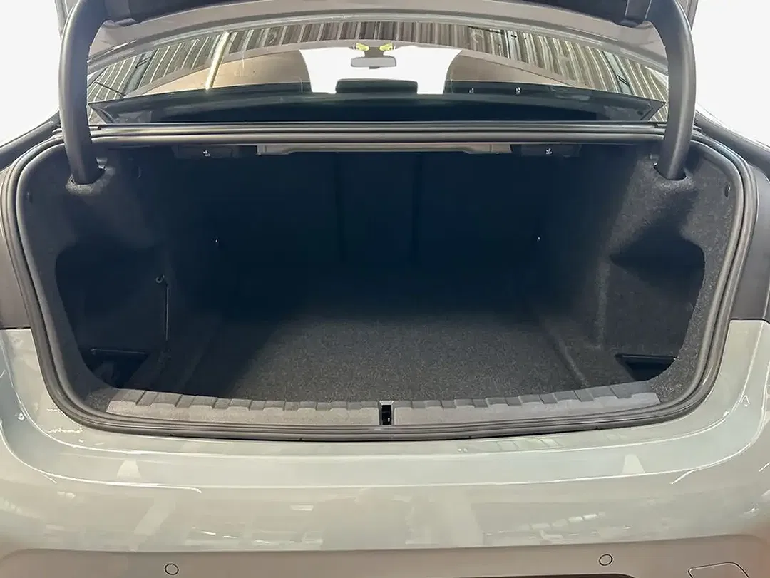 BMW 320 - Thumbnail 8