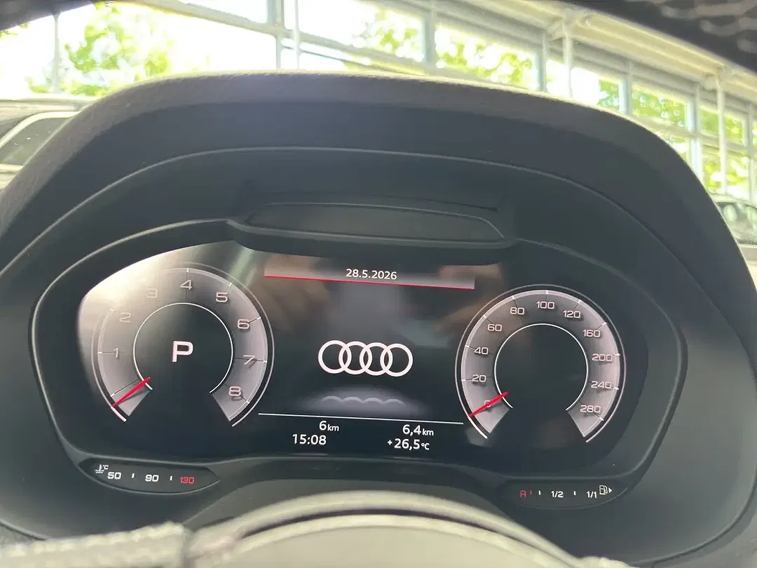 Audi Q2 - Thumbnail 9