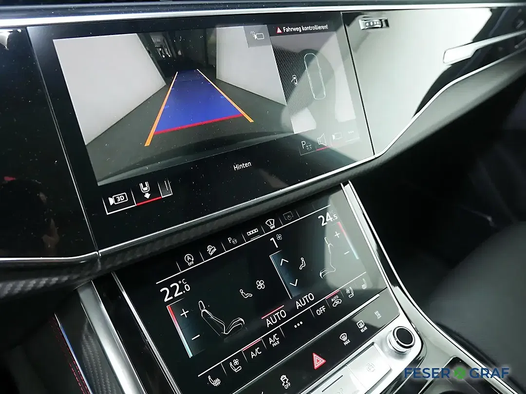 Audi Q7 - Thumbnail 10