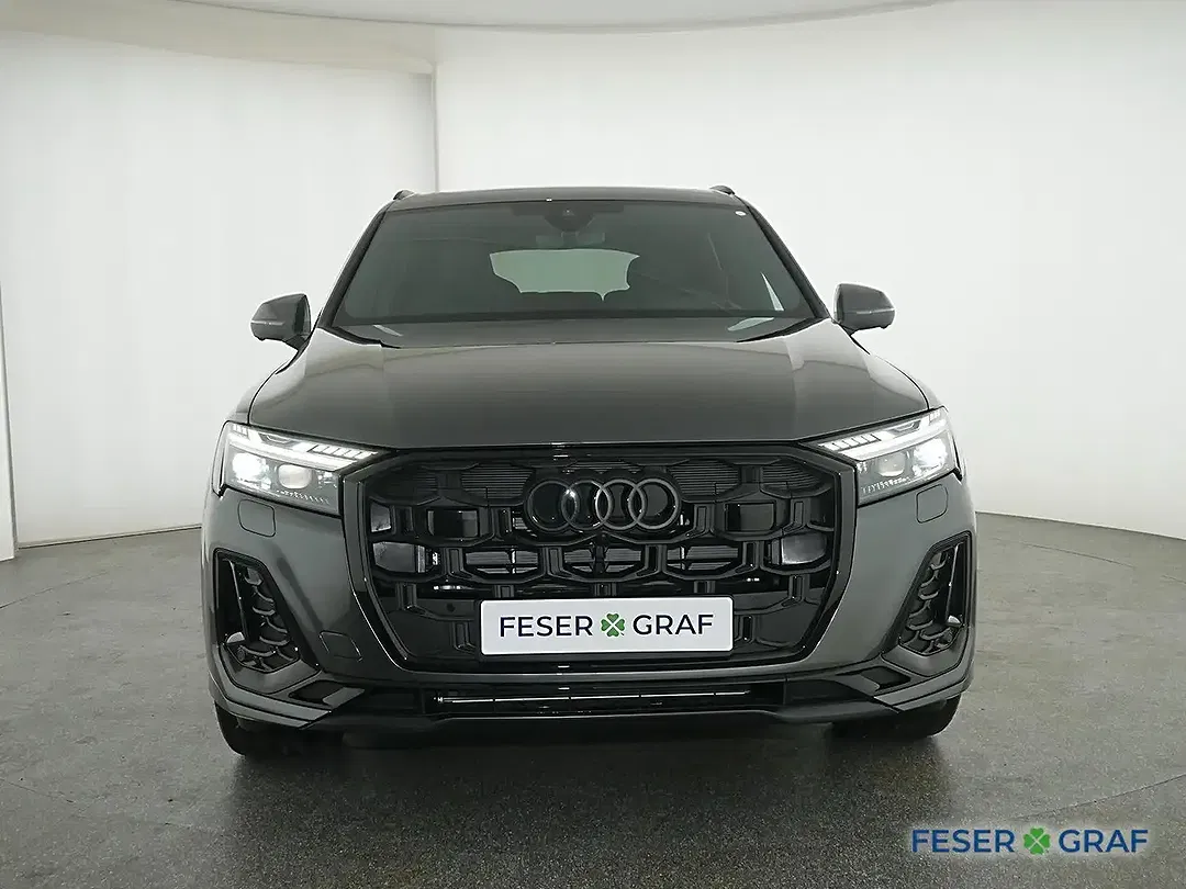 Audi Q7 - Thumbnail 13