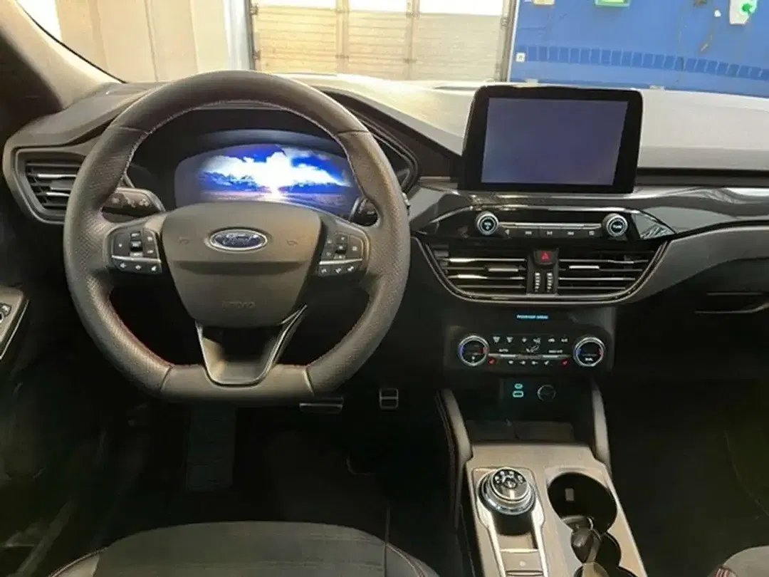 Ford Kuga - Thumbnail 6